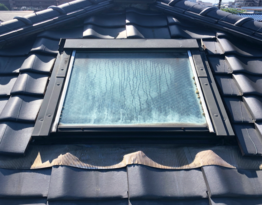 ガラスが半透明になった